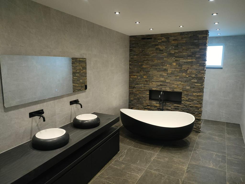 bathroom-image 2